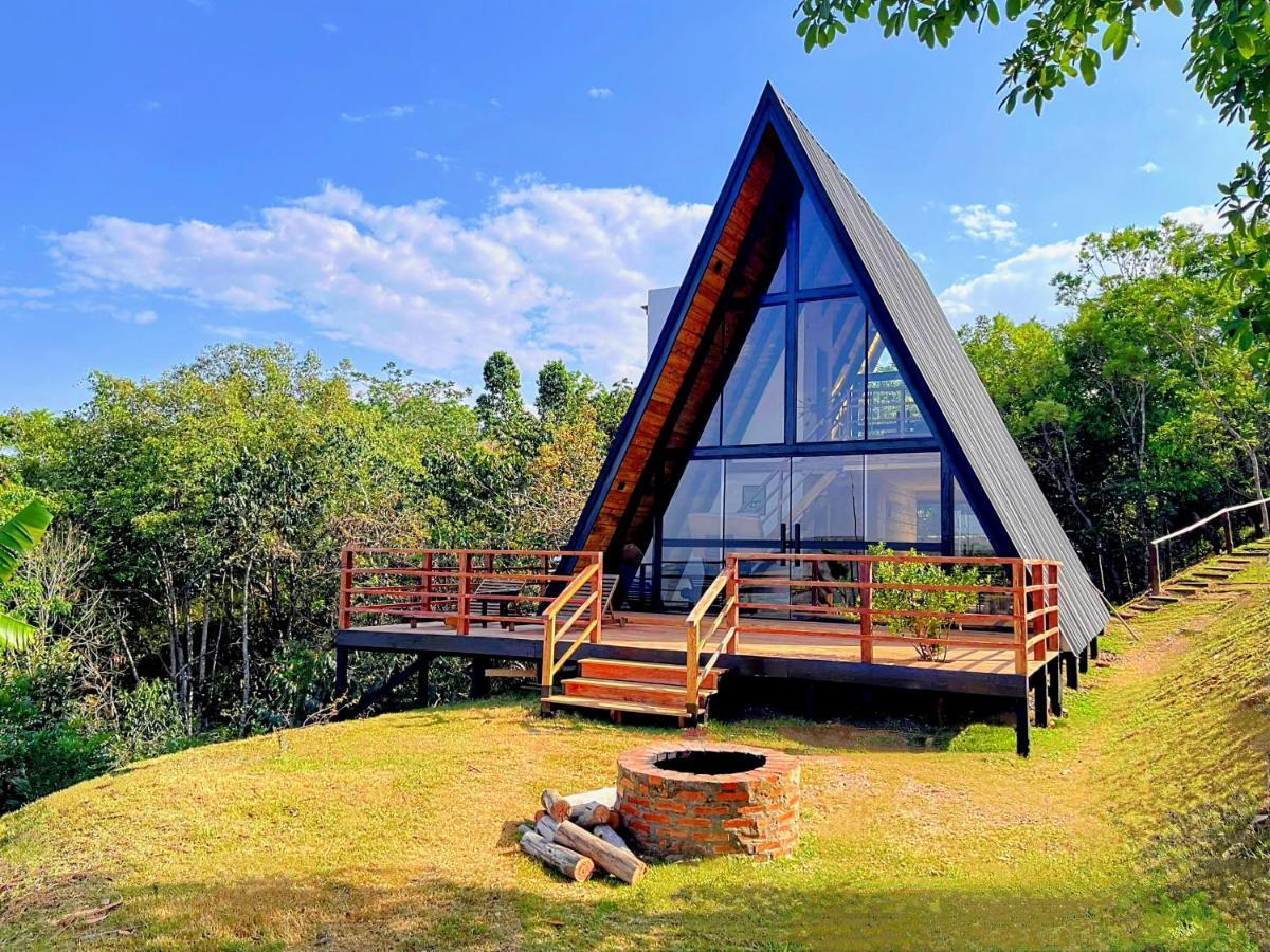 Chale Recanto - Ofuro, Banheira, Vista, Cachoeira E Lago Alexania Ngoại thất bức ảnh
